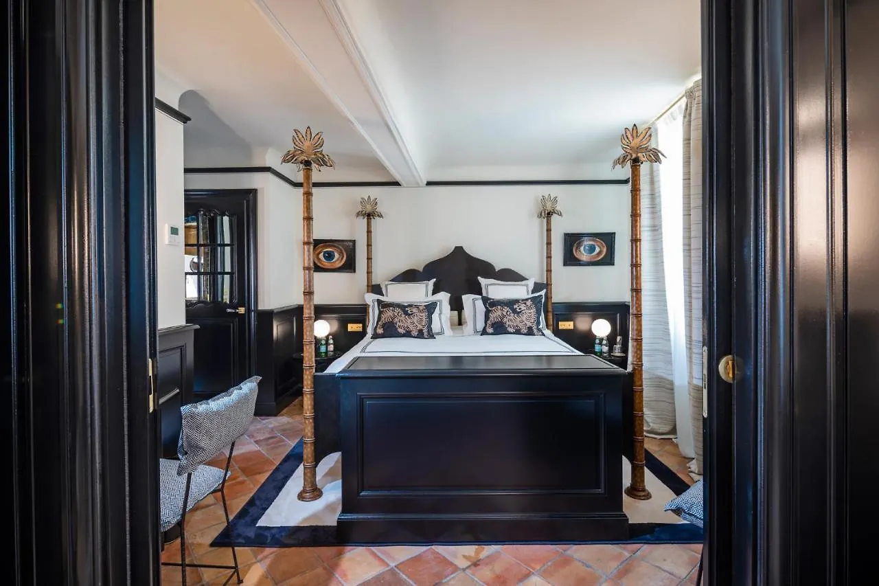 Le Yaca Saint-Tropez Hotel 5*,